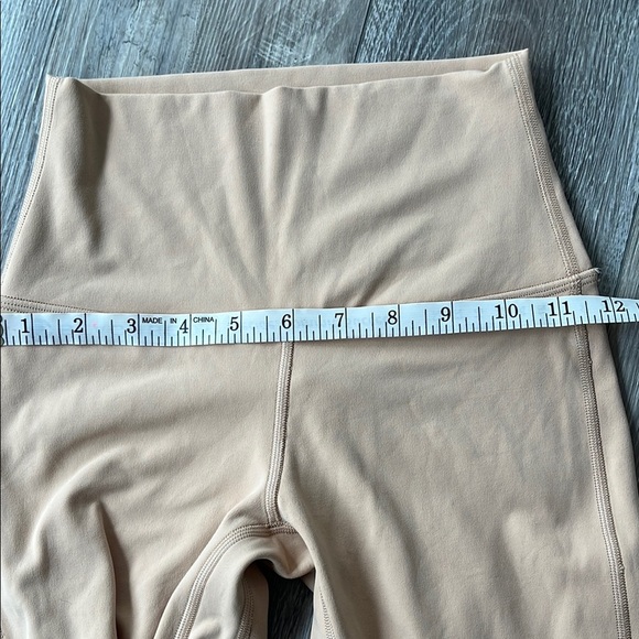 Lululemon High-Waisted Tan Leggings - Picture 8 of 9